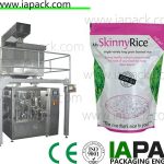 380 व्होल्ट 3 फेज स्वयंचलित चावल पॅकिंग मशीन 60 पाउच / मिनिट वेग